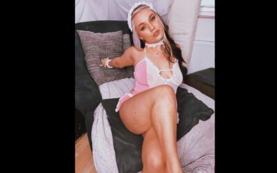 Duitse vrouw vingeren tijdens de reis naar Amsterdam