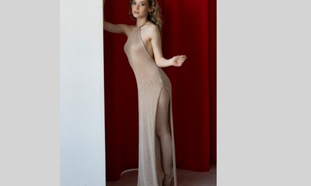 De 18-jarige Taite voor de cam